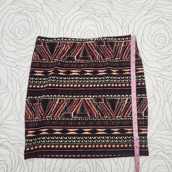 DYNAMITE [S] Bohemian/Tribal Patterned Dynamite Mini Skirt - Picture 5 of 7